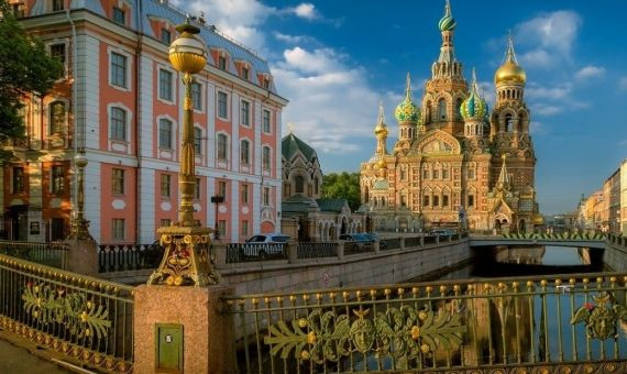 Río Neva en San Petersburgo / ISTOCK