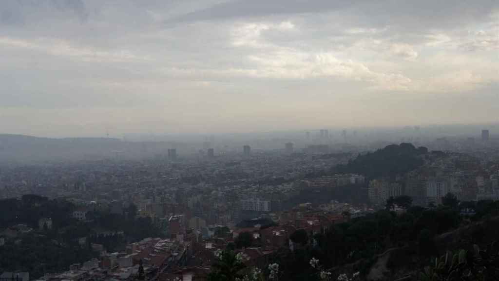 Científicos exigen medidas urgentes contra la contaminación en BCN