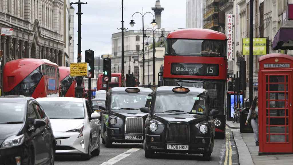 Coches en el centro de Londres