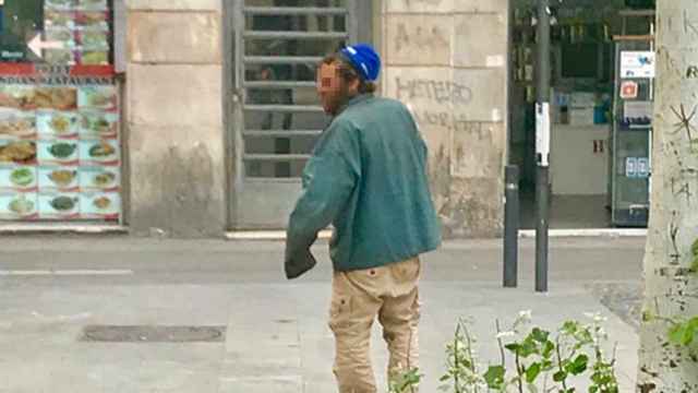 Imagen del presunto violador de la Rambla tomada por vecinos del Raval / IllaRPR