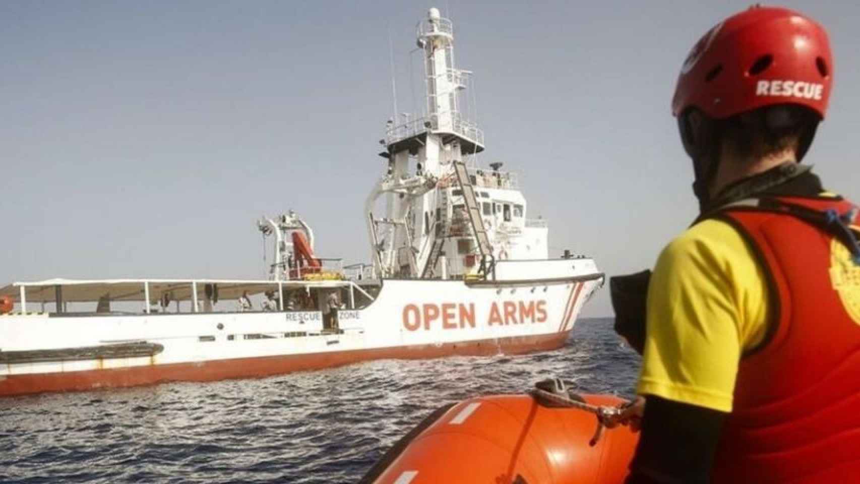 El barco de Open Arms, en plena acción en el Mediterráneo / EP