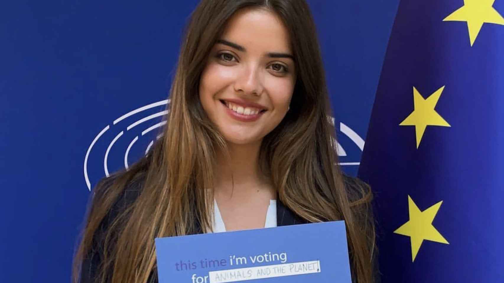 La influencer y activista Carlota Bruna en su visita al Parlamento Europeo / CARLOTA BRUNA via INSTAGRAM