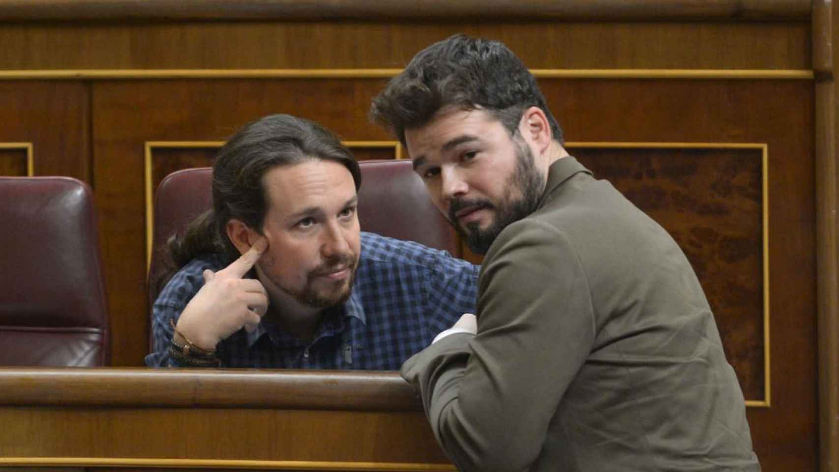 Los barceloneses piden a Sánchez que pacte con Podemos y ERC / EFE