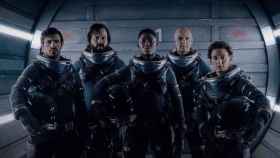 Protagonistas de la serie de George R. R. Martin 'Nightflyers', una de las series con las que superar el final de 'Juego de Tronos' / HBO