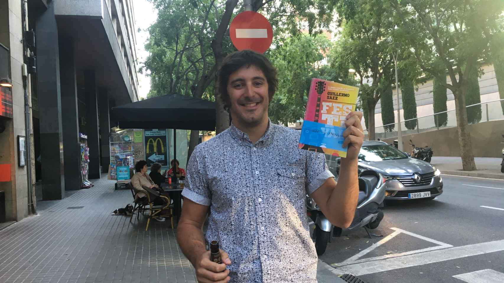 Guillermo Sáez, autor del libro 'Festival' sobre el Primavera Sound, en Barcelona / P. B.