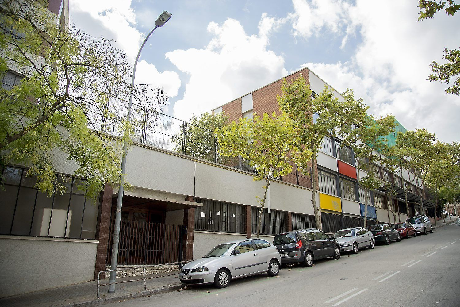 Exterior del edificio donde se grabó la serie de TV3, Merlí