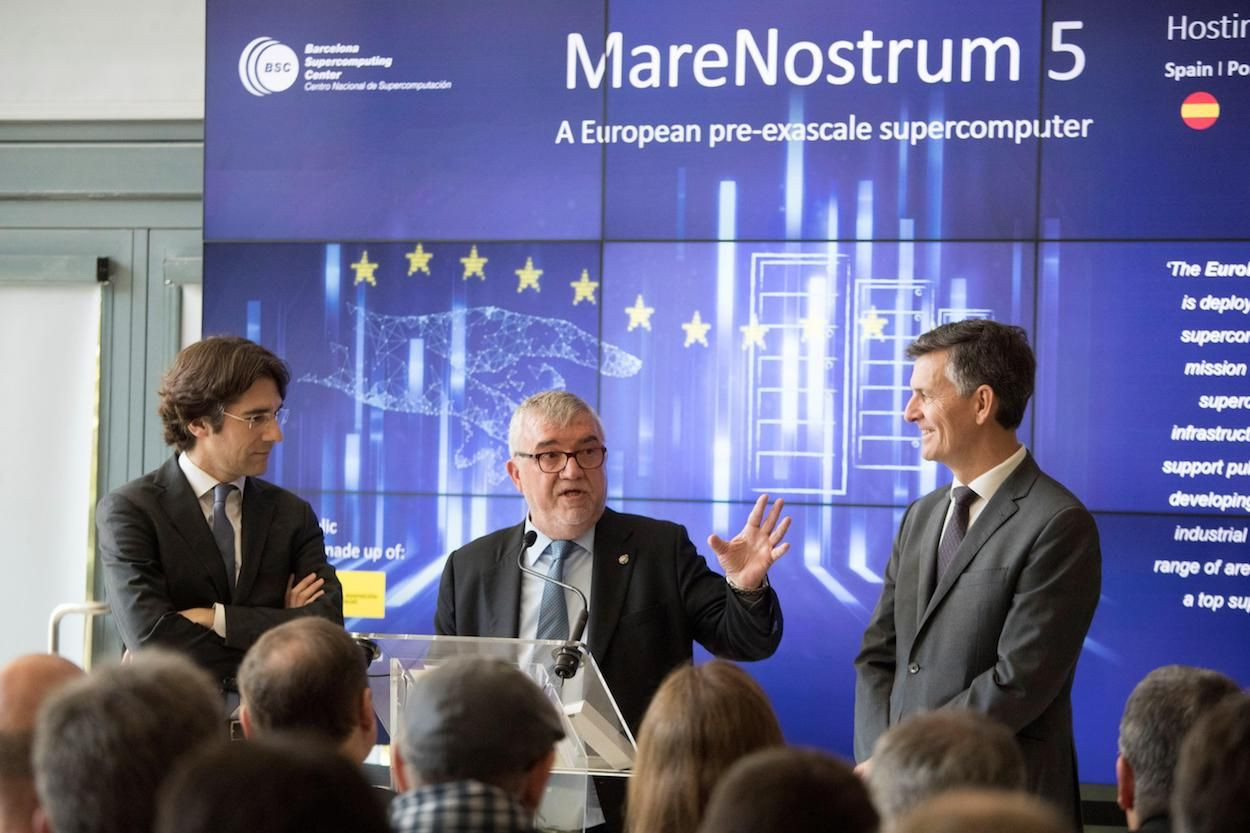 El director del Barcelona Supercomputing Center, Mateo Valero, presentando el MareNostrum 5 / EFE