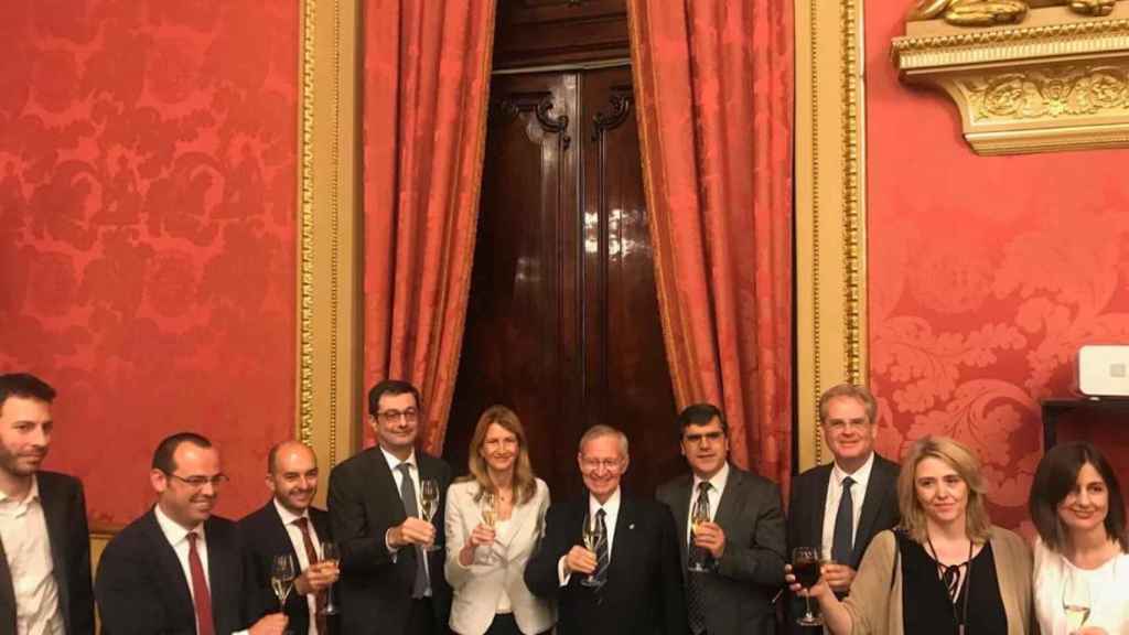 Miquel Valls junto al equipo directivo de la Cámara de Comercio de Barcelona / MA