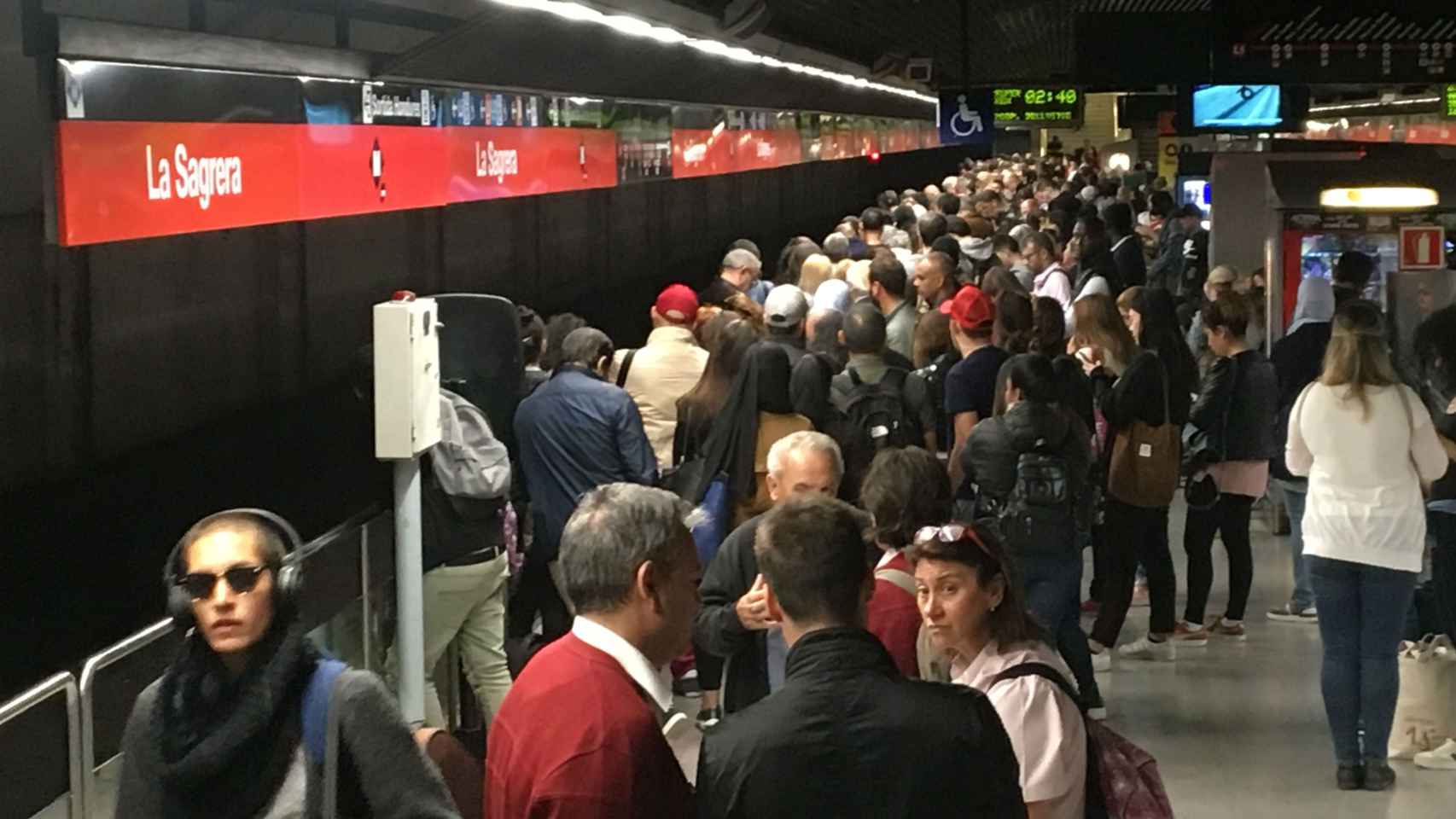 La estación de metro de la Sagrera durante la pasada huelga / CARLOS RUFAS