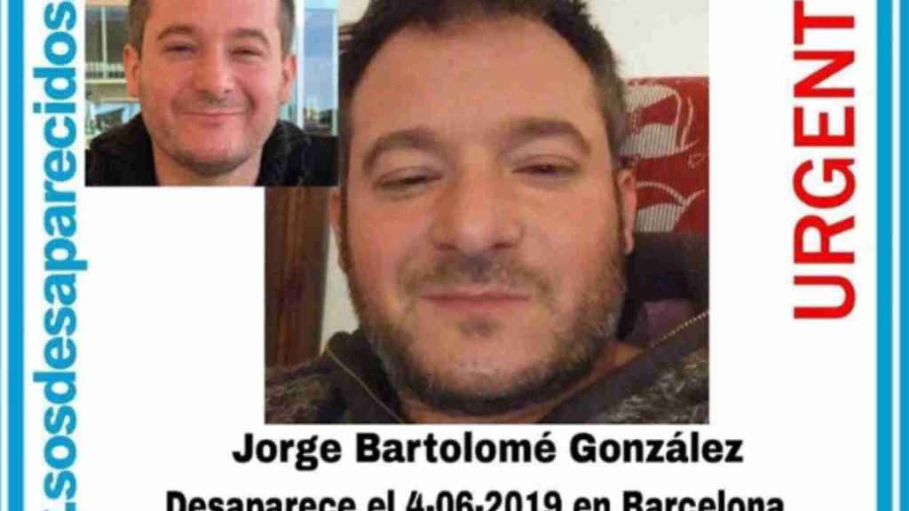 Cartel anunciando la desaparición de un hombre en Nou Barris