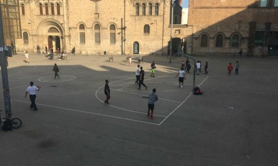 Los vecinos solo quieren que la tranquilidad vuelva a las calles del barrio / CR