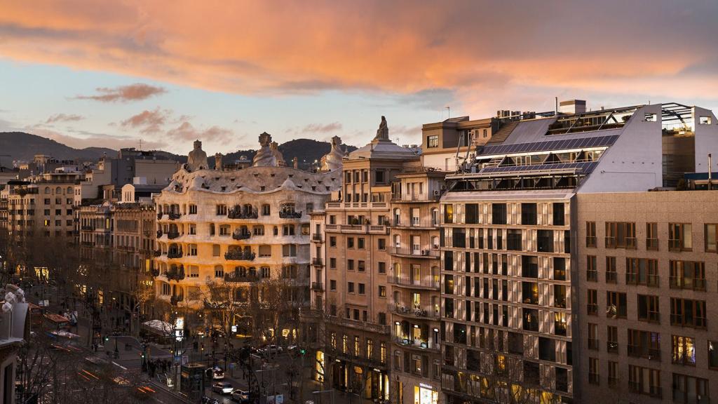 Vista panorámica de paseo de Gràcia, Barcelona