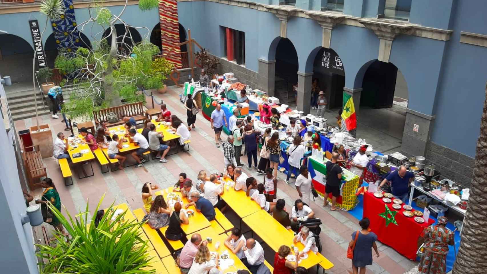 Patio interior de Casa África, ubicada en la calle Marià Aguiló, en Poblenou / CA