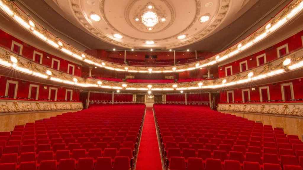 Una imagen de archivo del Teatre Tívoli, uno de los teatros que cerrará sus puertas por coronavirus / GRUPO BALAÑÁ