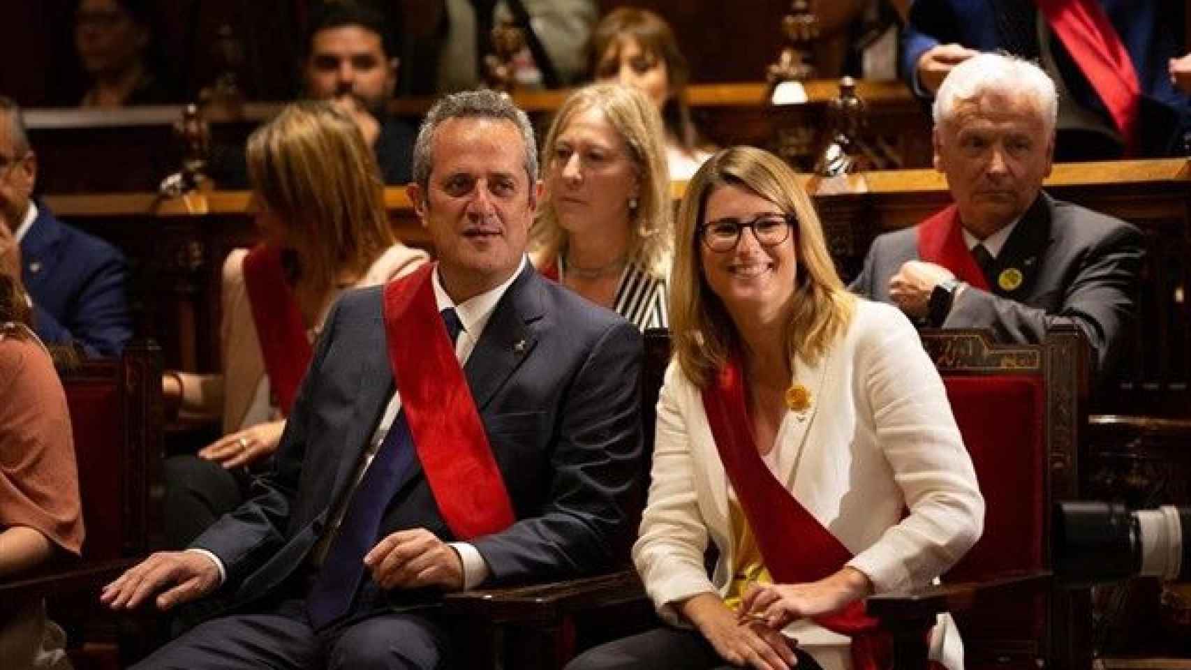 Joaquim Forn con Elsa Artadi, en el pleno de investidura / EUROPA PRESS