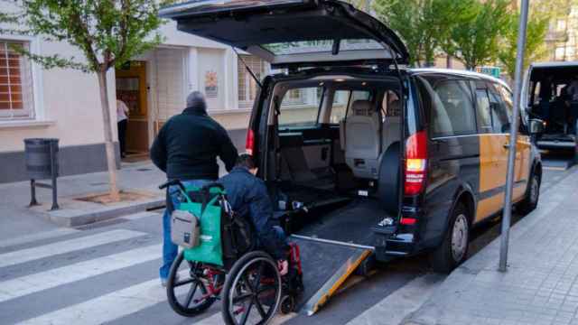 Taxi adaptado en Barcelona / AJ BCN