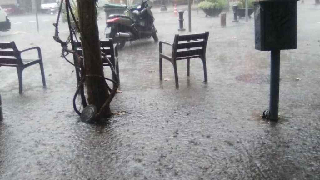 Lluvia sobre Barcelona / A O