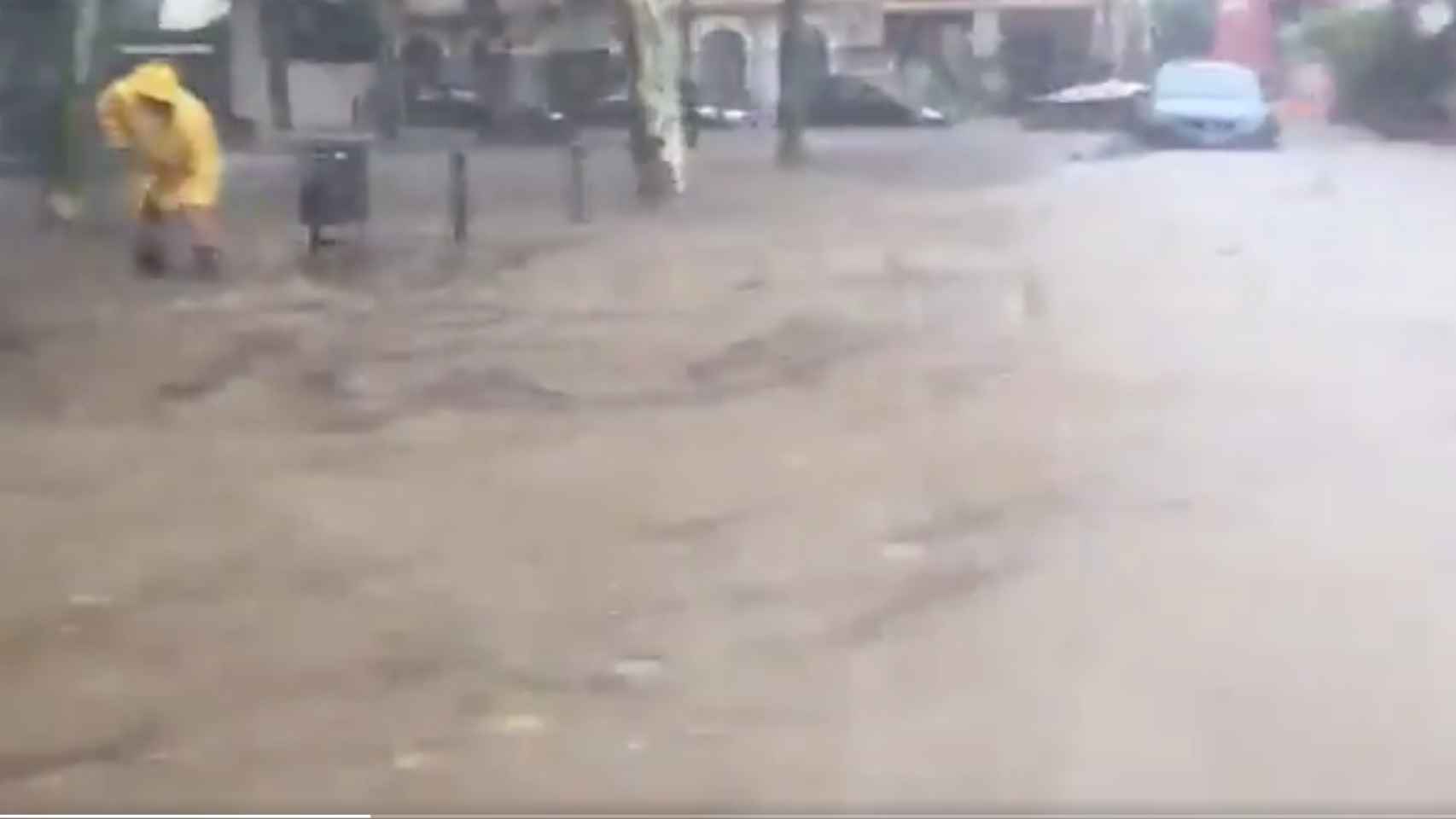 Fuerte temporal de lluvia sobre Barcelona / @Wittgen79279770