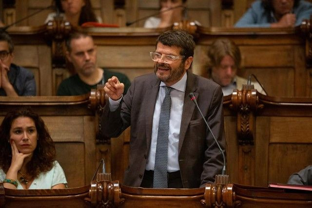 Albert Batlle, en un pleno en el Ayuntamiento de Barcelona / EUROPA PRESS