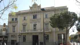 Fachada del Ayuntamiento de L'Hospitalet / AYUNTAMIENTO HOSPITALET