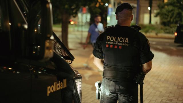 Agente de los Mossos d'Esquadra en Barcelona