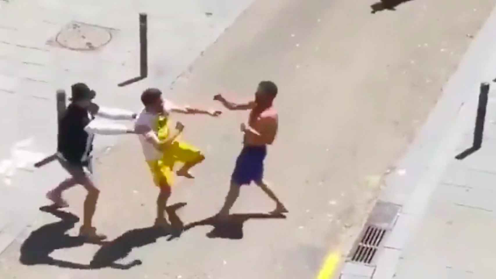 Pelea entre jóvenes en El Raval