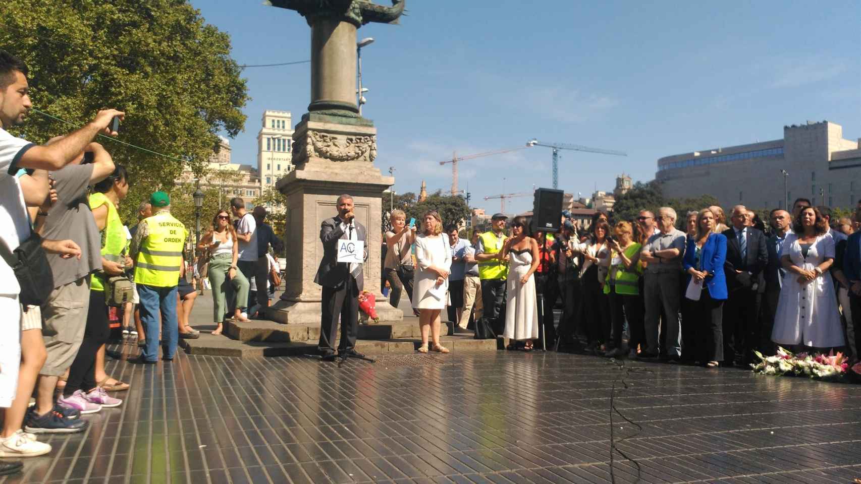 Acto paralelo en homenaje a las víctimas del atentado en Barcelona / EUROPA PRESS