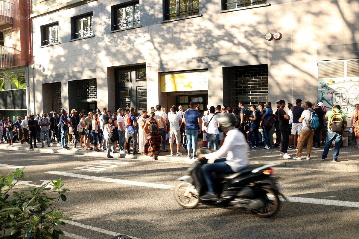 Oficina de extranjería del Passeig de Sant Joan de Barcelona / ACN