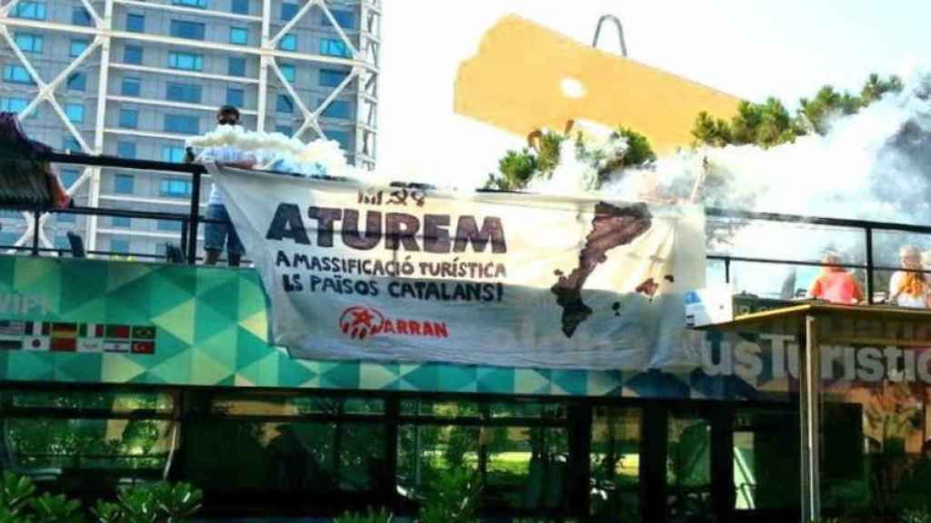 Ataque de Arran a un bus turístico en Barcelona / ARRAN