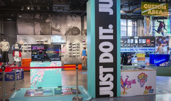 Nike Store, situada en la primera planta