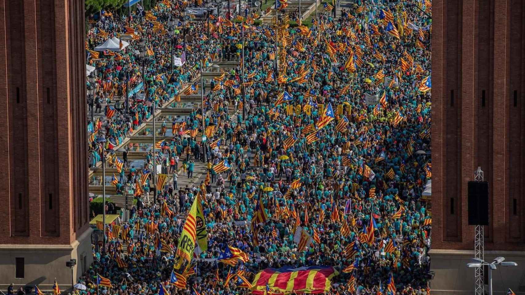 Una de las concentraciones independentistas de la Diada de 2019 desde una vista aérea / EUROPA PRESS