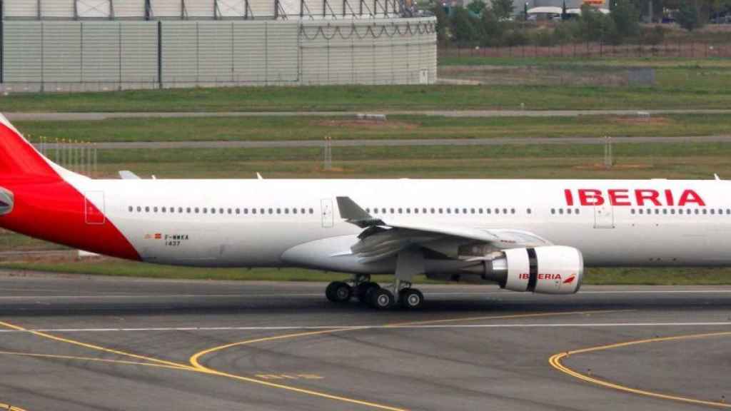 Avión de Iberia en el Aeropuerto de Barcelona-El Prat / ARCHIVO