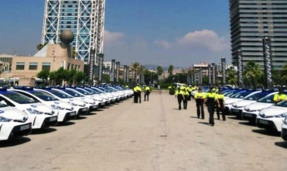 Coches híbridos de la Guardia Urbana / AYUNTAMIENTO DE BARCELONA