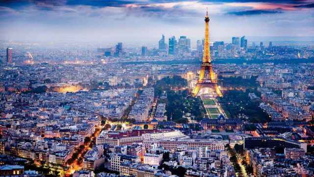 Vista aérea de París, la ciudad que le ha declarado la guerra a Airbnb