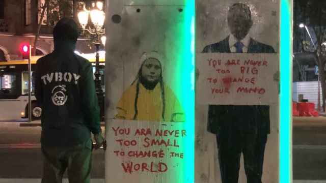 El grafiti de TVboy en Barcelona antes de ser eliminado