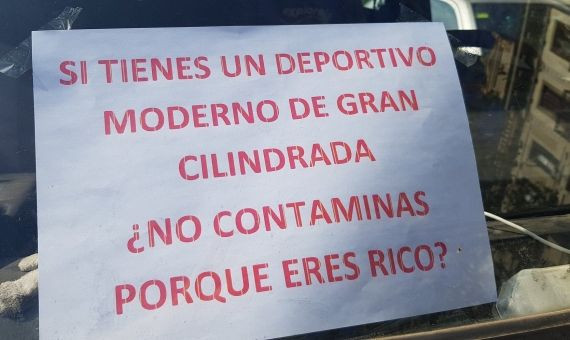 Crítica al sistema de etiquetado contaminante en la manifestación del pasado sábado / PARC