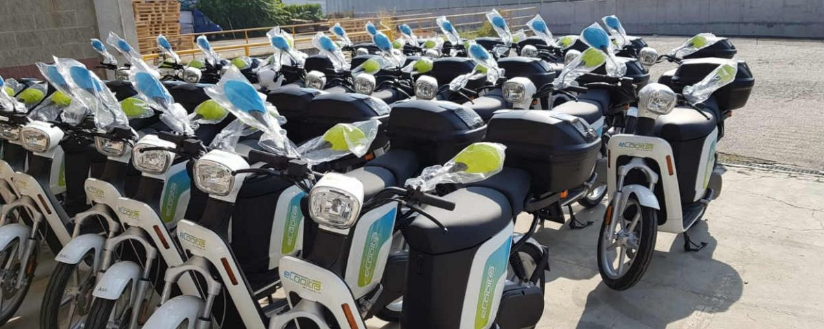 Motos de la empresa ECooltra, que ya opera en Barcelona / ECOOLTRA