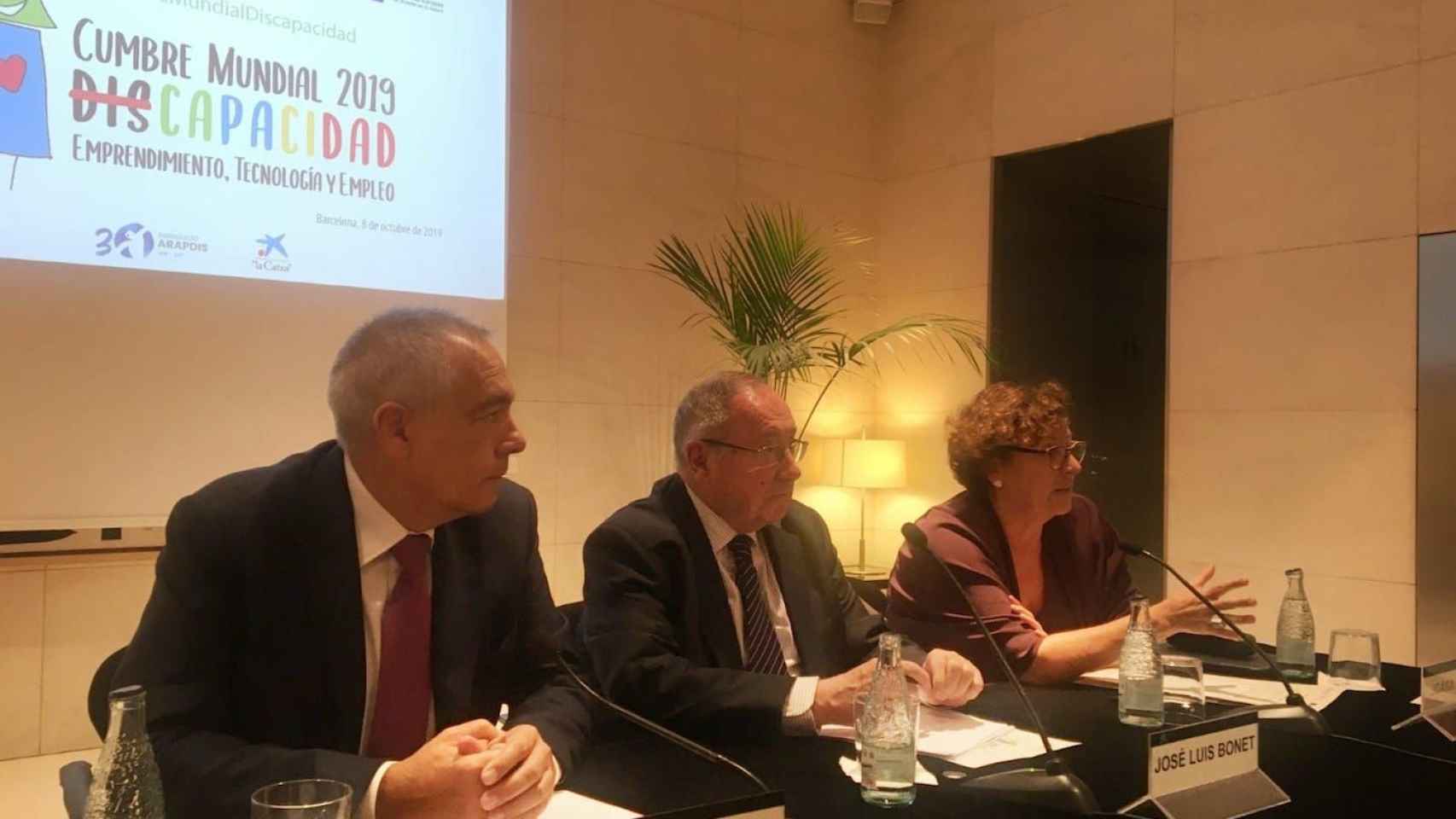 Joana Prats, José Luis Bonet y Pere Navarro en la presentación de la Cumbre Mundial de Discapacidad / FUNDACIÓ LA CAIXA