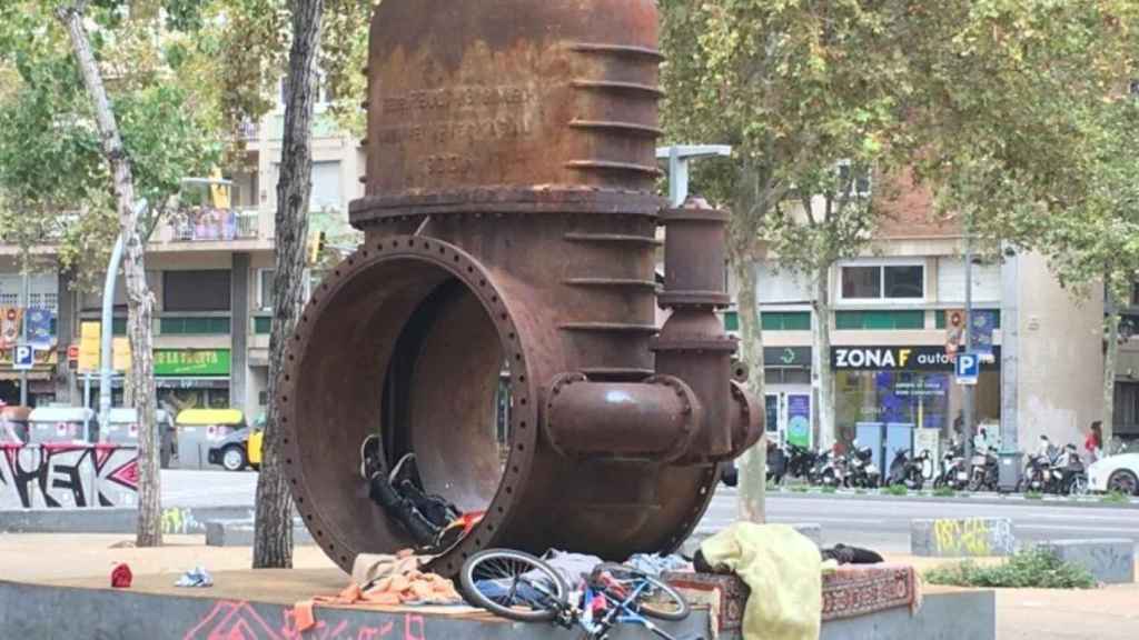 Pese a las restricciones por el coronavirus, algunas personas siguen durmiendo en la calle/ ALBA LOSADA