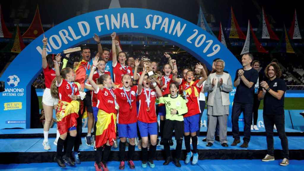 Las campeonas españolas en el podium