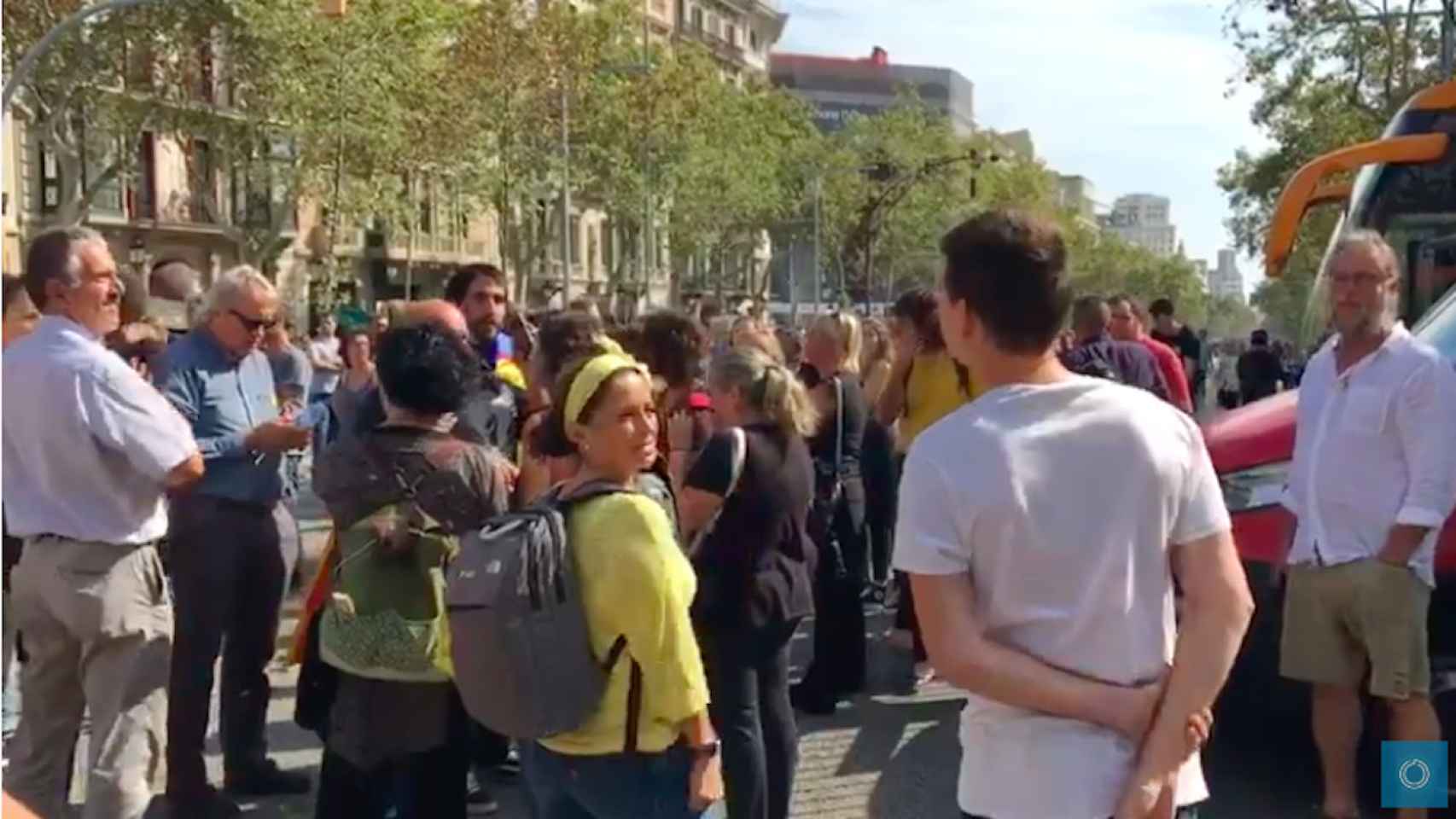 Tensión entre manifestantes y conductores por los cortes de tráfico / MA