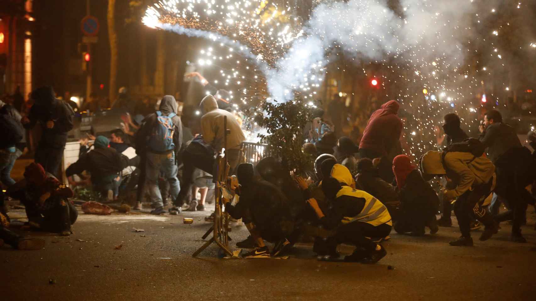 Cuarto día de enfrentamientos en Barcelona / EFE