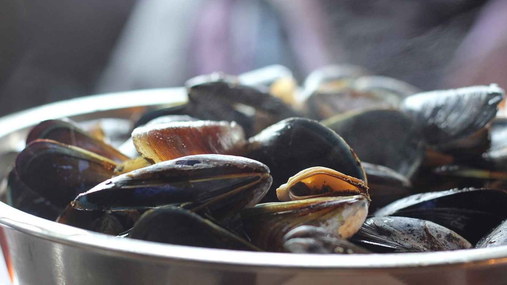 Plato de mejillones en uno de estos restaurantes de cocina marinera