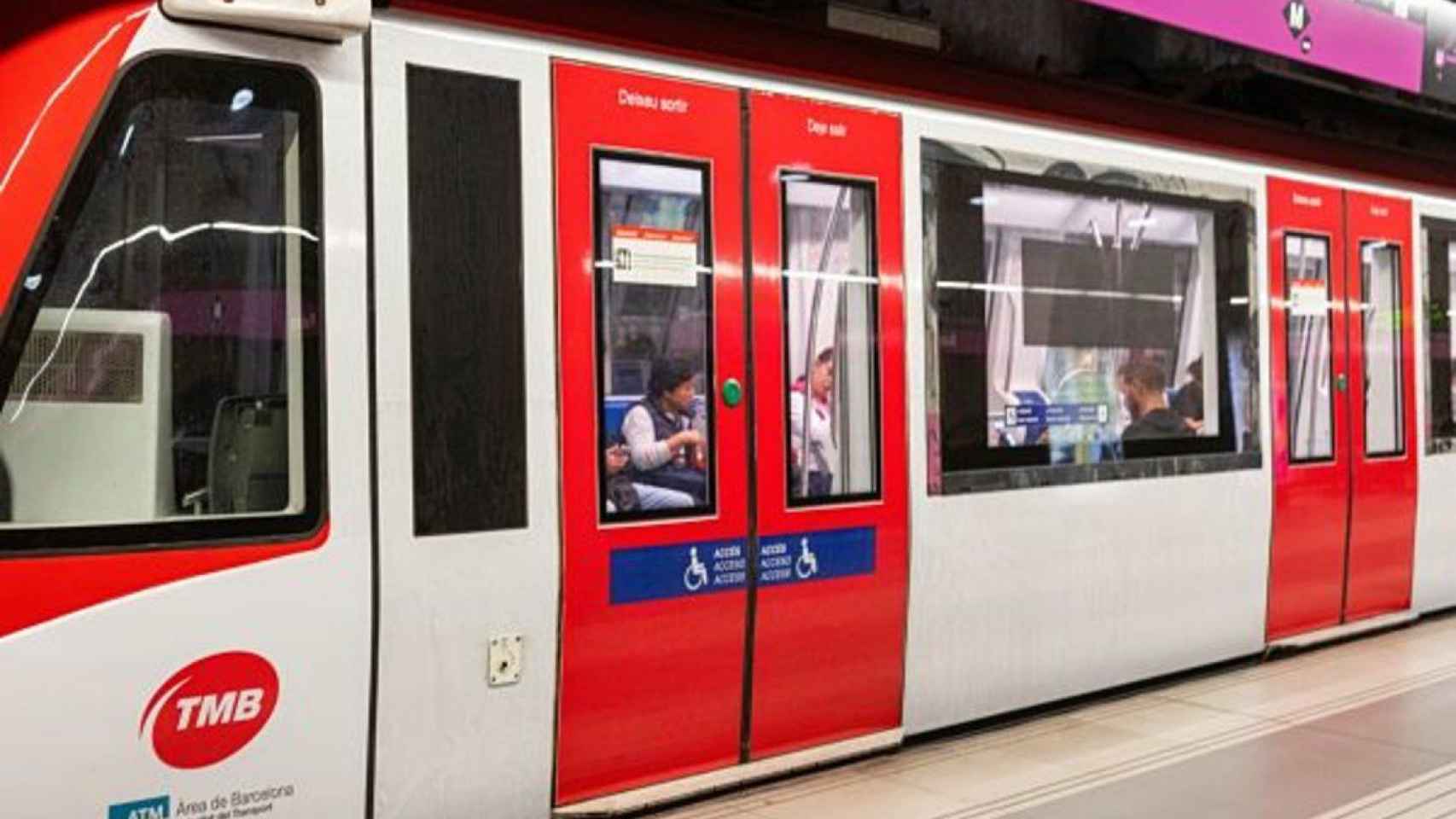 Nuevos convoyes del metro de Barcelona / TMB