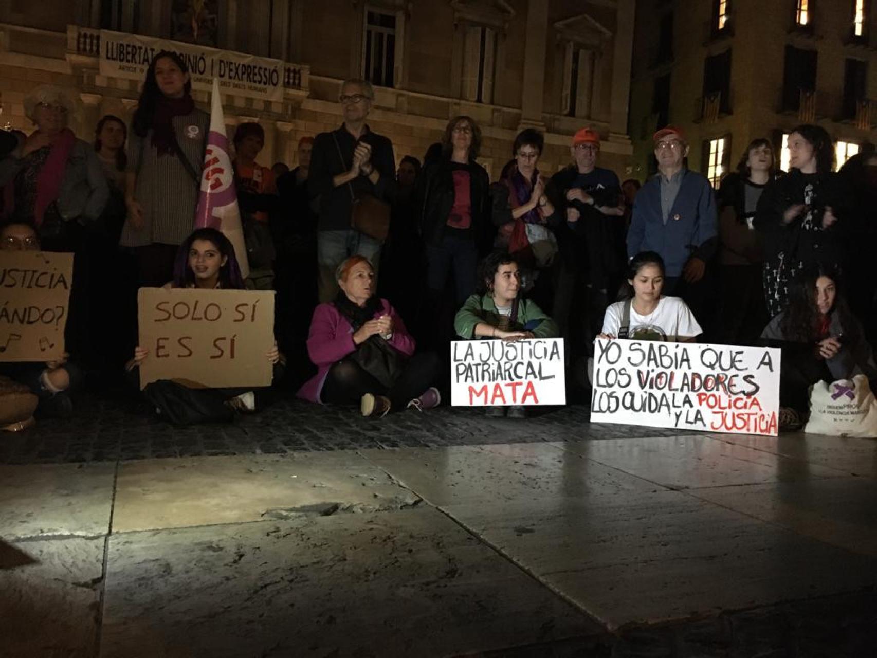 Así se ha vivido la protesta contra La Manada de Manresa en Barcelona