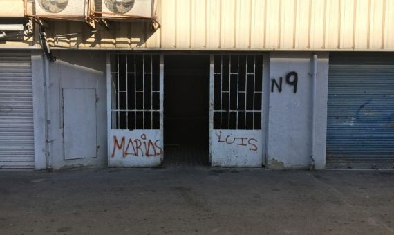 La escalera nueve del edificio Venus tampoco tiene puerta de entrada / ALBA LOSADA