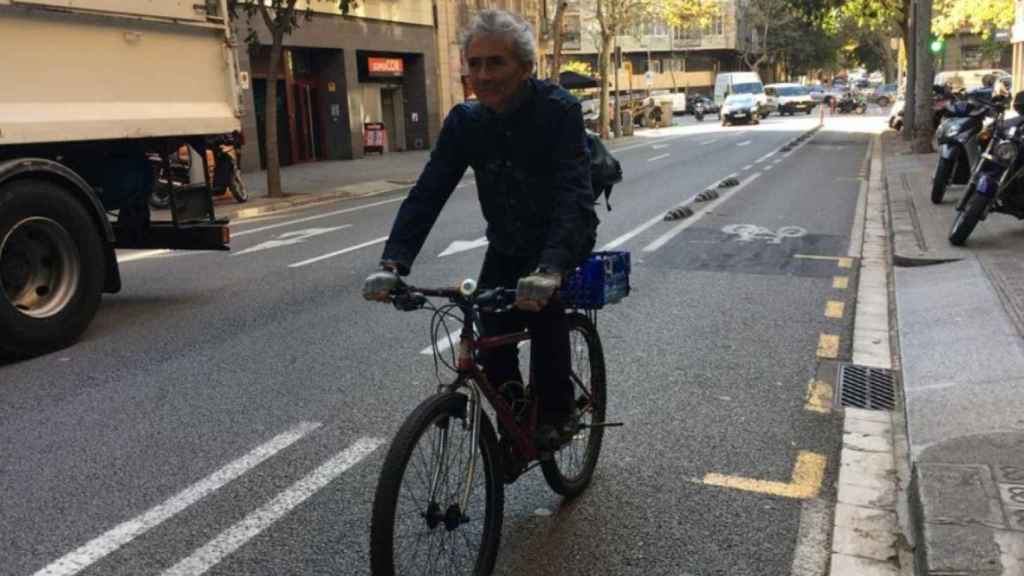 Albert Garcia, integrante de Amics de la Bici / ALBA LOSADA