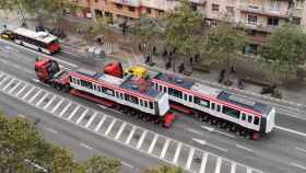 Dos convoyes de la línea de metro / @miniautobusero