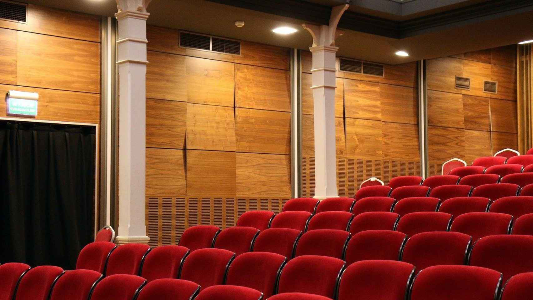 Una sala de un teatro para disfrutar de estas obras / Pompi - PIXABAY