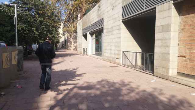 Edificio en la calle Alfarràs de Bon Pastor, donde residía 'El Sevillica'